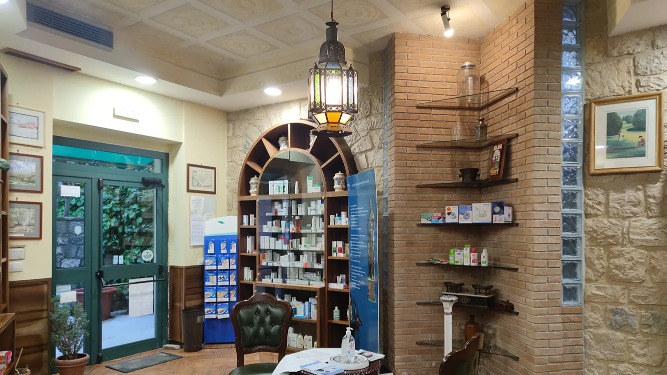 Farmacia-Fabrocini - interno